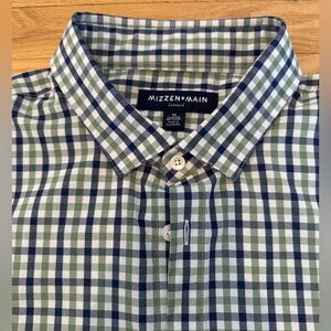 Mizzen+Main Men's Checkered Shirt in Blue and Green